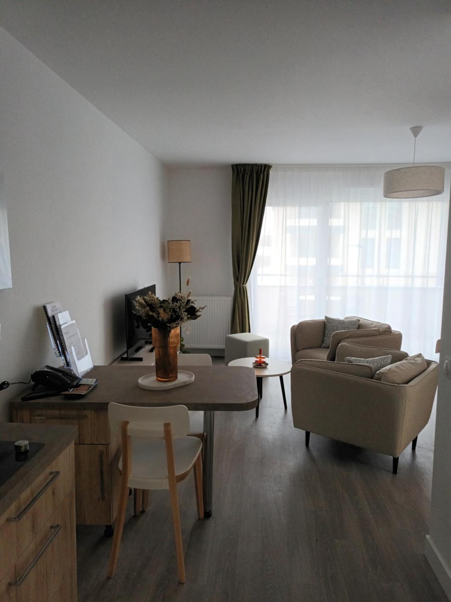 Domitys Les Demoiselles Aparthotel Beaune  Exteriör bild
