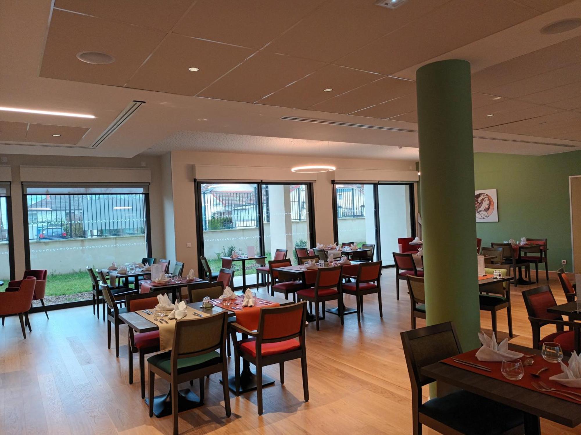 Domitys Les Demoiselles Aparthotel Beaune  Exteriör bild